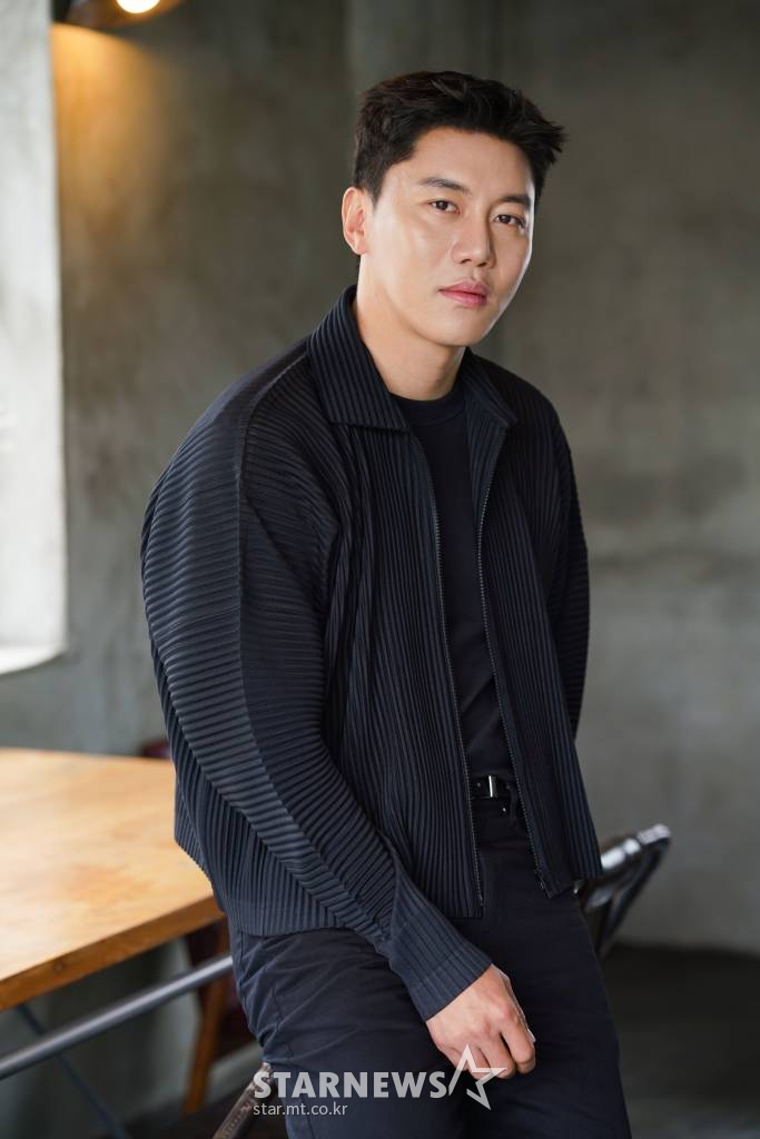 영화 '파이프라인'(감독 유하)의 배우 음문석이 26일 온라인으로 진행된 인터뷰를 위해 포즈를 취하고 있다. /사진제공=메가박스중앙(주)플러스엠, 리틀빅픽처스 2021.05.26 /사진=이동훈 기자 photoguy@