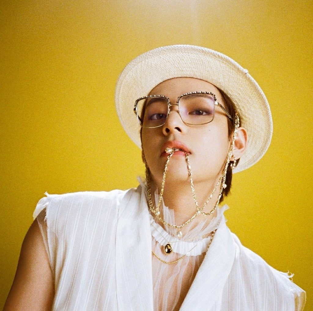 방탄소년단 뷔(BTS V)