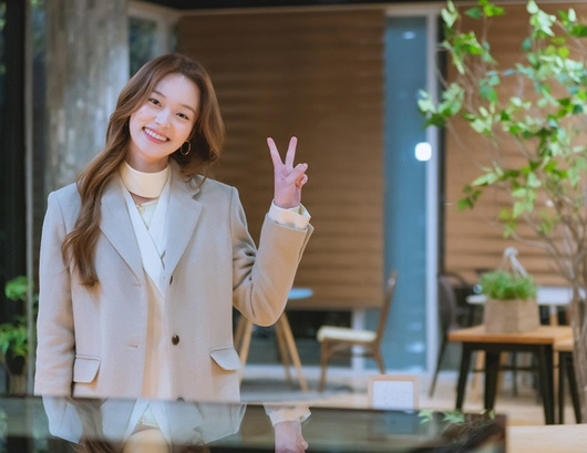 /사진제공= tvN 어느 날 우리 집 현관으로 멸망이 들어왔다.