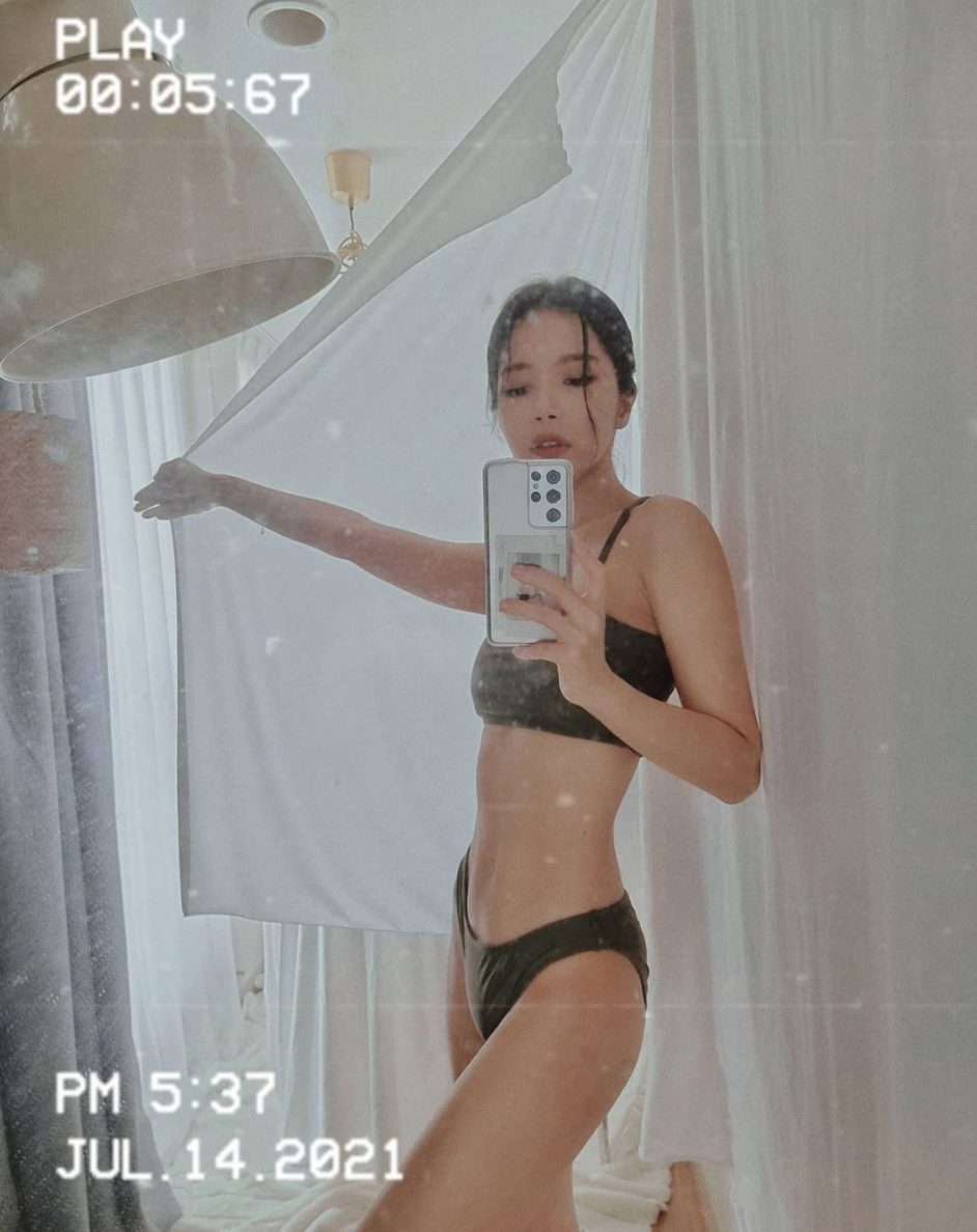 /사진=솔라 인스타그램
