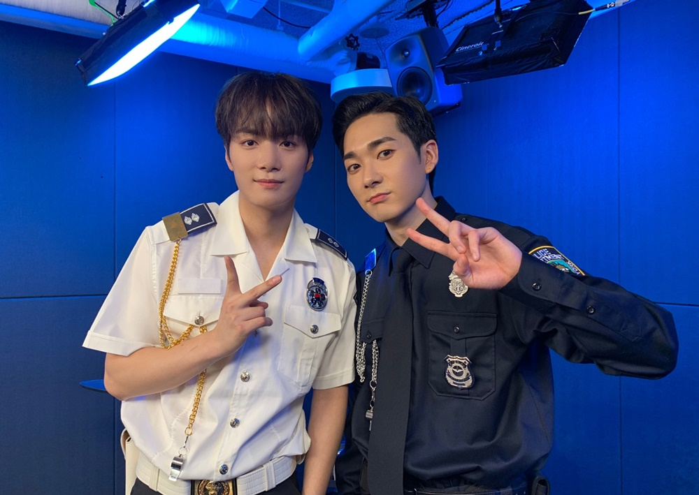 뉴이스트 JR(왼쪽)과 아론 /사진제공=플레디스 엔터테인먼트