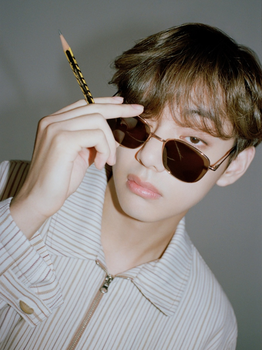 방탄소년단 뷔(BTS V)