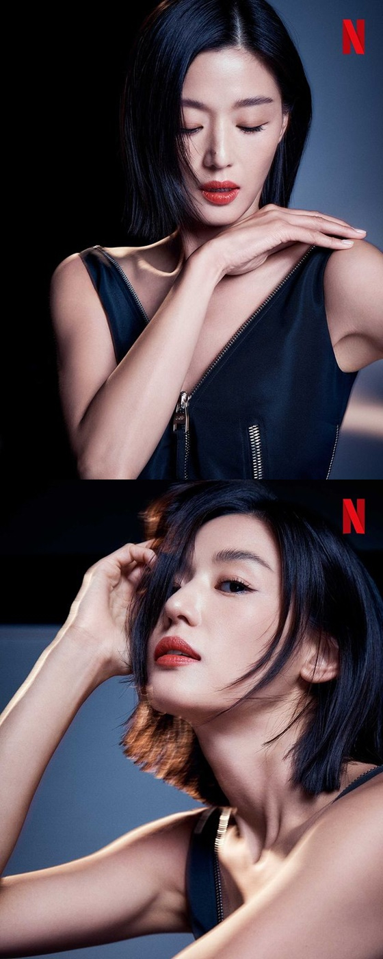 전지현 /사진=넷플릭스 코리아 공식 SNS