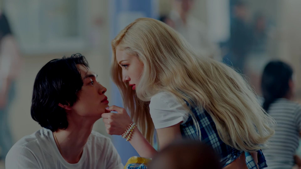 /사진=전소미 '덤덤' 뮤직비디오 화면캡쳐