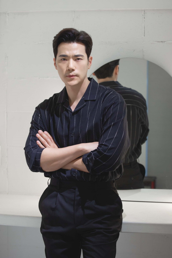 '귀문'으로 돌아온 김강우/사진제공=CGV