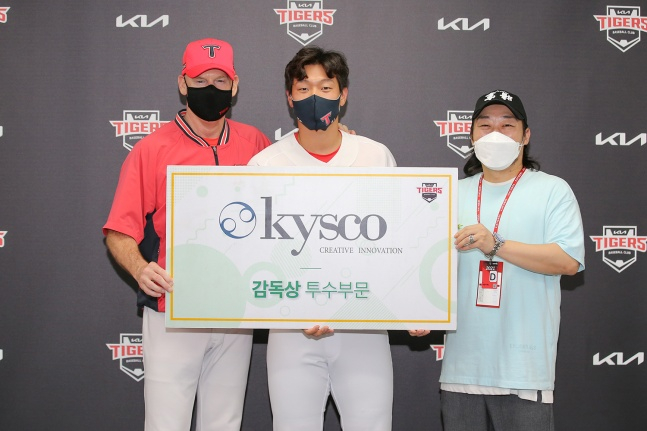 김재열(가운데)./사진=KIA 타이거즈