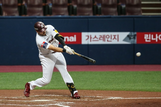 키움 히어로즈 윌 크레익의 타격 모습. /사진=키움 히어로즈 제공
