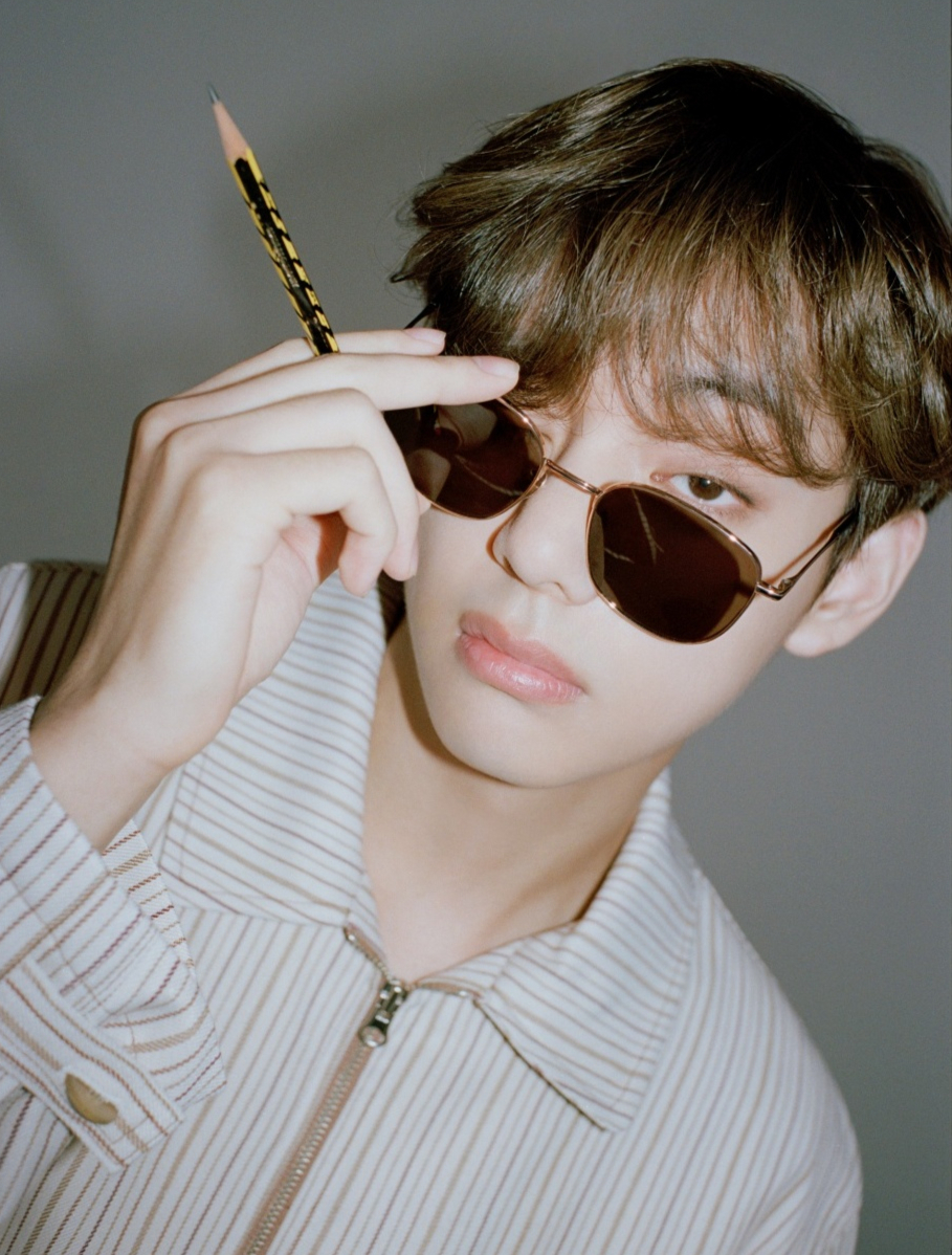 방탄소년단 뷔(BTS V)