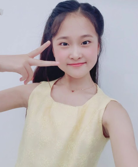 김다현
