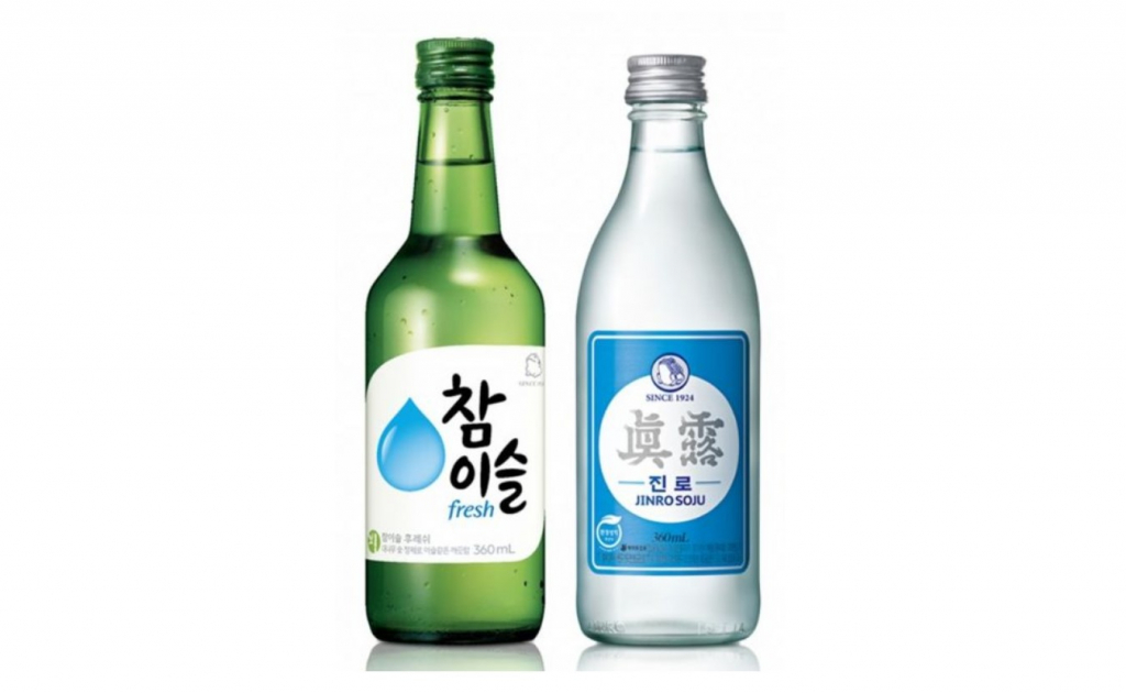 참이슬 후레쉬와 진로이즈백(오른쪽)
