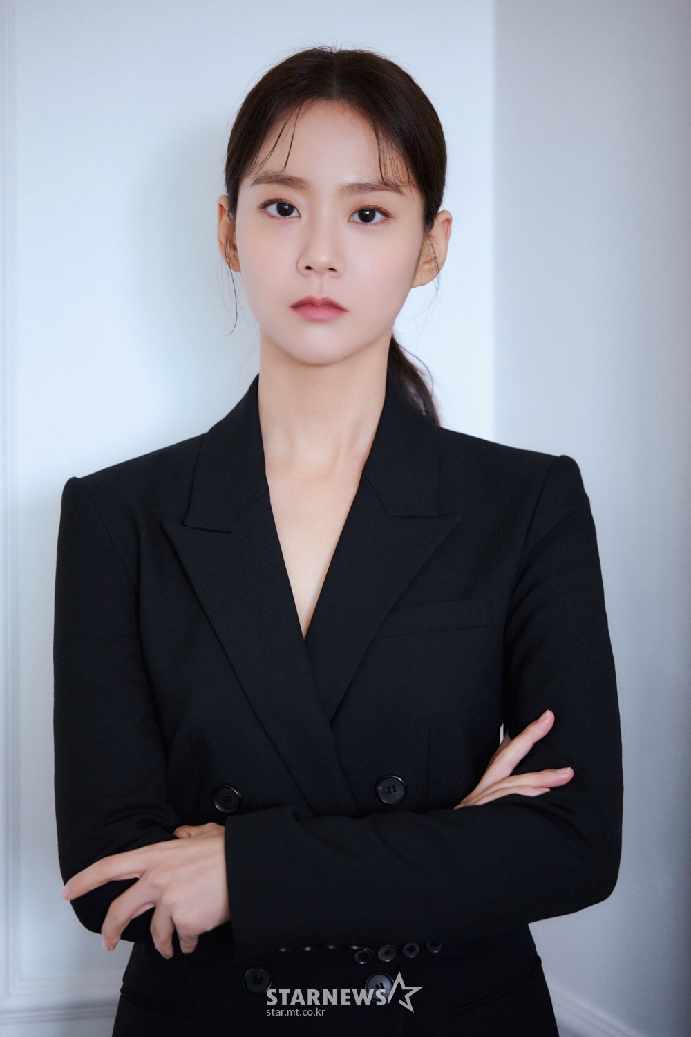 영화 '쇼 미 더 고스트'(감독 김은경) 배우 한승연이 2일 오전 온라인으로 진행된 인터뷰를 위해 포즈를 취하고 있다. '쇼 미 더 고스트'는 집에 귀신이 들린 것을 알게 된 20년 절친 예지(한승연 분)와 호두(김현목 분)가 귀신보다 무서운 서울 물가에 맞서 귀신 퇴치에 나서는 내집 사수 셀프 퇴마 코미디다. /사진제공=YG엔터테인먼트 2021.09.02 /사진=이동훈 기자 photoguy@
