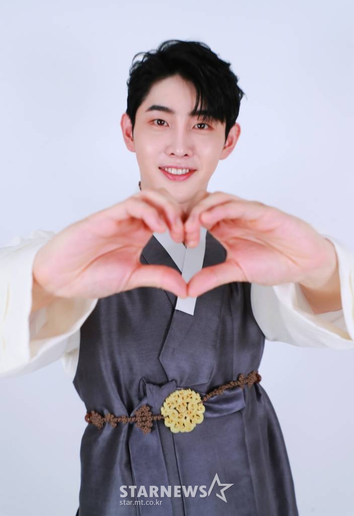 2021.09.15 가수 박현호 한복 인터뷰 /사진=이동훈 기자 photoguy@