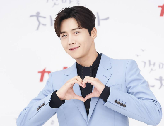 tvN 토일드라마 '갯마을 차차차'에서 주연 홍두식 역을 맡은 김선호가 20201년 9월 드라마 배우평판 1위를 차지했다./사진=CJ ENM
