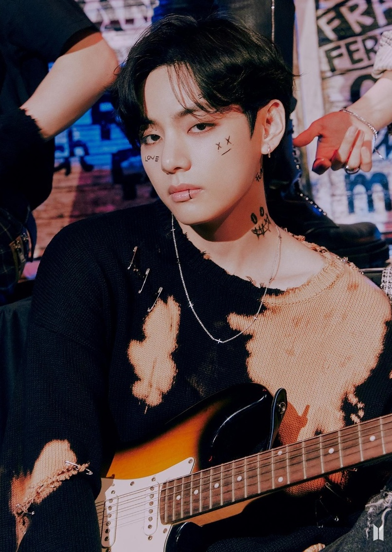 방탄소년단 뷔(BTS V)