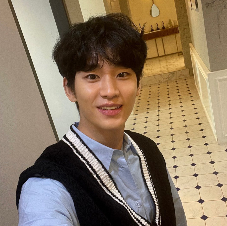 배우 김수현 /사진=김수현 인스타그램