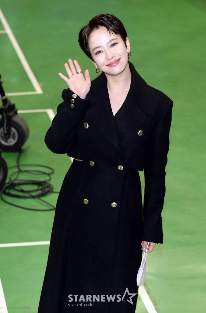배우 송지효가 2일 오후 서울 강서구 KBS아레나에서 진행된  2021 Asia Artist Awards(2021 아시아 아티스트 어워즈, 2021 AAA) 레드카펫에서 포즈를 취하고 있다. /사진=AAA 기자 star@