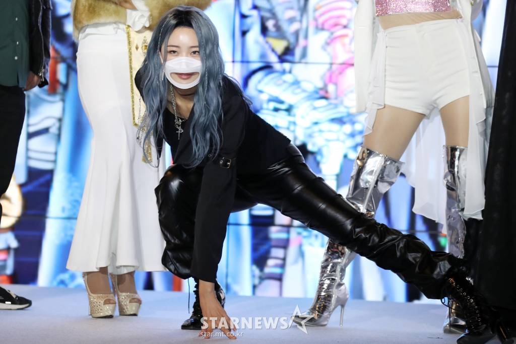 가수 수빈이 14일 오전 서울 동대문구 JW메리어트호텔에서 열린 TV조선 새 예능 '부캐전성시대' 제작발표회에 참석해 포즈를 취하고 있다. 2021.12.14 /사진=임성균 기자 tjdrbs23@