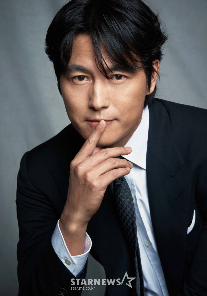 배우 정우성이 4일 오전 진행된 '고요의 바다' 제작자 화상 라운드 인터뷰에 앞서 포즈를 취하고 있다. <제공=넷플릭스> 2022.01.04 /사진=임성균 기자 tjdrbs23@