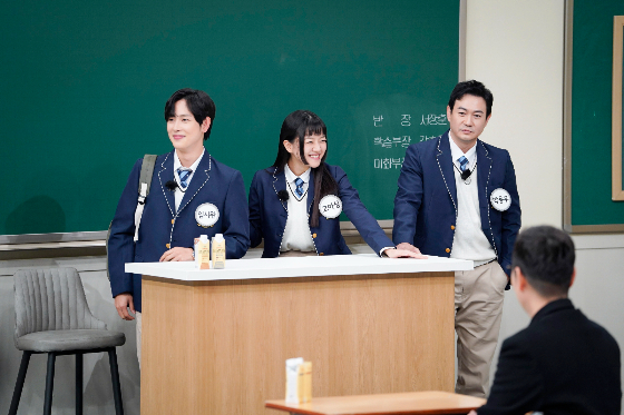 JTBC '아는 형님'에 출연한 임시완, 고아성, 박용우./사진제공=JTBC