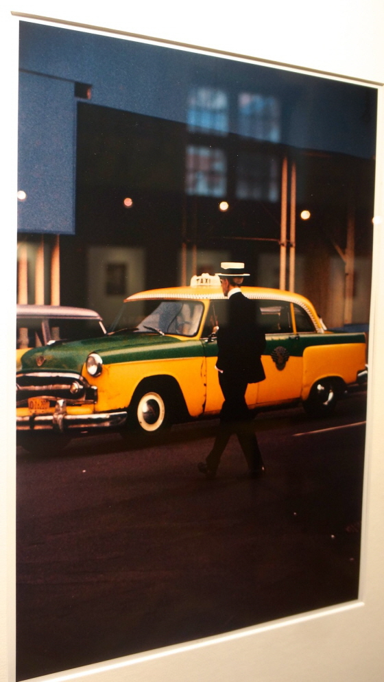 사울 레이터(Saul Leiter), '밀짚모자를 쓴 남자(Man in Straw Hat)', 1955. 사진제공= sam.romilly via Flickr/Creative Commons.
