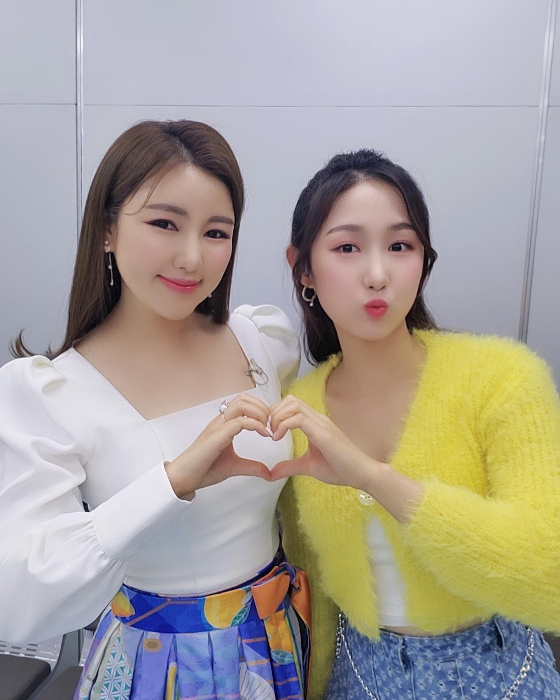 가수 송가인과 조카 조은서./사진=송가인 인스타그램