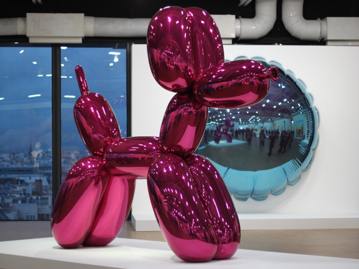 제프 쿤스(Jeff Koons), '풍선 개(자홍색; Balloon Dog, Magenta, 1994-2000)', Centre Pompidou, Paris, 2015. 사진제공= Dious via Flickr/Creative Commons.