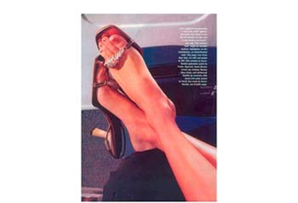 알루어(Allure) 잡지에 실린 구찌(Gucci) '실크 샌들(Silk Sandals)' 화보, August, 2000. 사진제공= Cited in court documents.