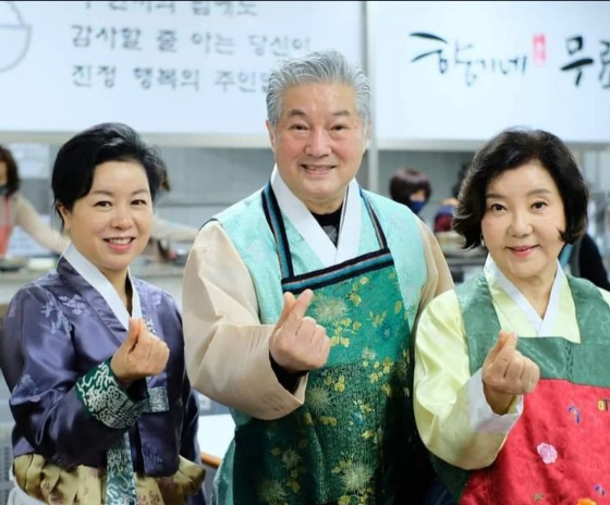 태극기 한복 명장 이선영(사진 맨 왼쪽부터), 배우 한지일, 엄유신./사진제공=한지일