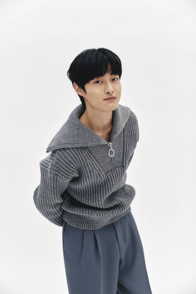 넷플릭스 오리지널 드라마 '지금 우리 학교는'(연출 이재규, 김남수)의 주연배우 윤찬영이 11일 오전 진행된 인터뷰를 위해 포즈를 취하고 있다.  '지금 우리 학교는'은 좀비 바이러스가 퍼진 한 고등학교에 고립된 이들과 그들을 구하려는 자들이 한 치 앞을 알 수 없는 극한의 상황을 겪으며 벌어지는 이야기다. /사진제공=넷플릭스 2022.02.11