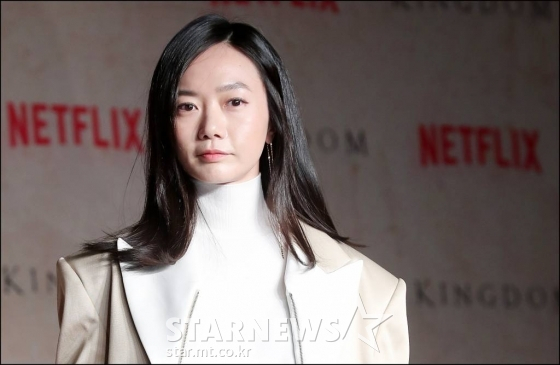 배두나가 잭 스나이더가 연출하는 넷플릭스 영화 '리벨 문'에 출연한다.