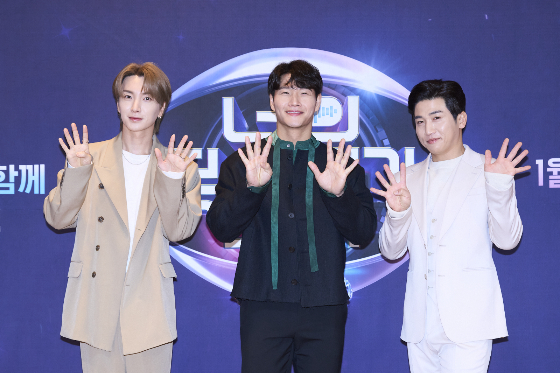 엠넷 '너의 목소리가 보여 시즌9'의 MC 이특, 김종국, 유세윤/사진=엠넷
