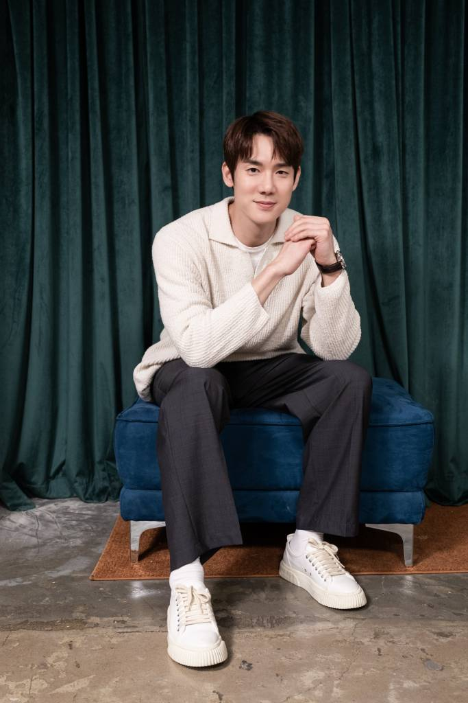 영화 '배니싱: 미제사건'(감독 드니 데르쿠르)의 배우 유연석이 29일 오전 화상으로 진행된 인터뷰를 위해 포즈를 취하고 있다. 신원 미상의 변사체가 발견되고, 사건을 담당하게 된 형사 '진호'(유연석)와 국제 법의학자 '알리스'(올가 쿠릴렌코)의 공조 수사로 충격적인 사건의 전말을 마주하게 되면서 벌어지는 서스펜스 범죄 스릴러 '배니싱: 미제사건'은 3월 개봉 예정이다. /사진제공=제이앤씨미디어그룹 2022.03.29 /사진=이동훈 기자 photoguy@