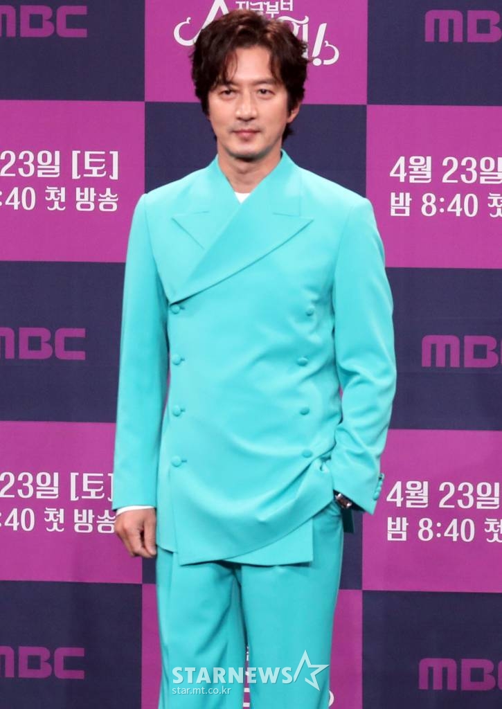 배우 정준호가 22일 오후 서울 마포구 상암동 MBC에서 진행되는 MBC토일드라마 '지금부터 쇼타임' 제작발표회에서 참석하고 있다. MBC토일드라마 '지금부터 쇼타임'은 카리스마 마술사와 신통력을 지닌 열혈 순경의 귀신 공조 코믹 수사극으로 오는 23일 첫 방송된다. 2022.04.22 /사진=임성균 기자 tjdrbs23@