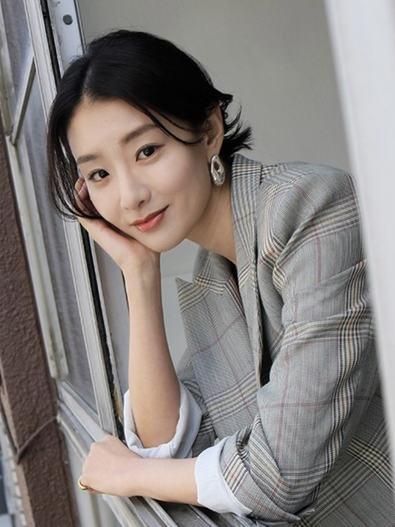 배우 현리