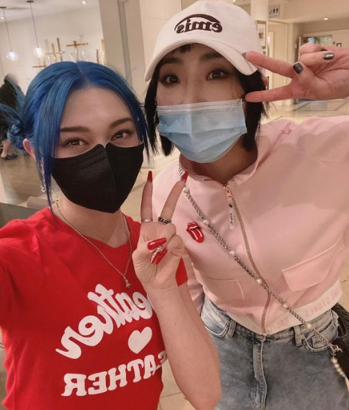 알렉사(왼쪽)와 2NE1멤버 공민지 / 사진출처=알렉사 공식 인스타그램