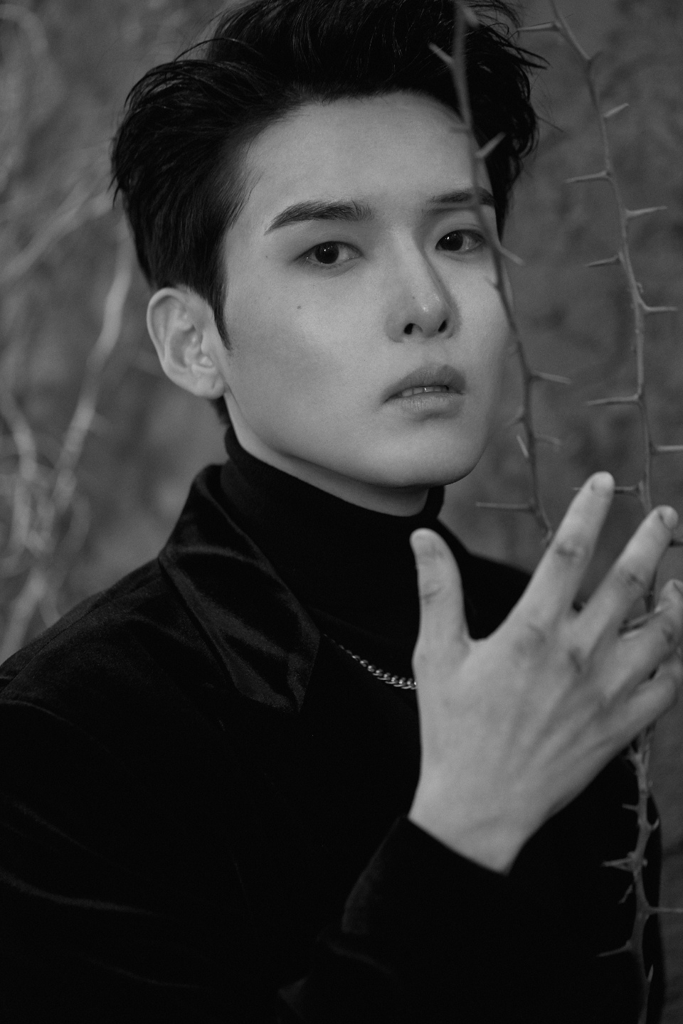 려욱 미니 3집 A Wild Rose 콘셉트 포토 /사진제공=SJ레이블