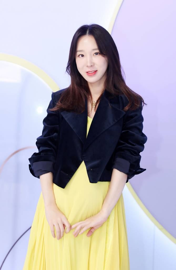 방송인 이지혜가 15일 오전 온라인 생중계로 진행된 MBN 예능 '돌싱글즈 시즌2' 제작발표회에 참석해 포즈를 취하고 있다. '돌싱글즈'는 국내 최초로 돌싱들의 연애와 동거 생활을 그리며 '마라맛 연애 예능'이라는 신장르를 구축한 MBN의 간판 연애 예능. 17일 첫 방송. / 사진제공 = MBN /사진=김창현 기자 chmt@