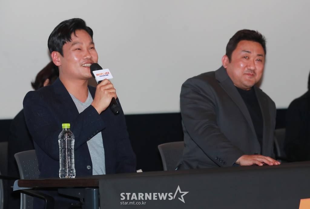 이상용 감독이 11일 오후 서울 코엑스 메가박스에서 진행된 영화 '범죄도시2'(감독 이상용) 언론시사회에 참석해 질문에 답하고 있다. 괴물형사 '마석도'(마동석)와 금천서 강력반이 베트남 일대를 장악한 최강 빌런 '강해상'(손석구)을 잡기 위해 펼치는 통쾌한 범죄 소탕 작전을 그린 영화 '범죄도시2'는 오는18일 개봉한다. /2022.05.18 /사진=이동훈 기자 photoguy@