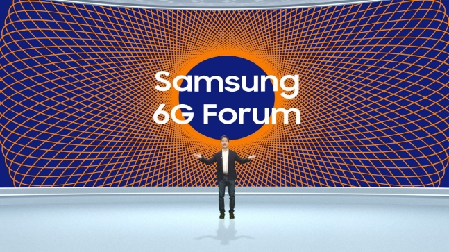 삼성전자가 13일 온라인으로 개최한 제1회 '삼성 6G 포럼(Samsung 6G Forum)'에서 승현준 삼성리서치 연구소장(사장)이 인사말을 하고 있다/사진제공=뉴스1