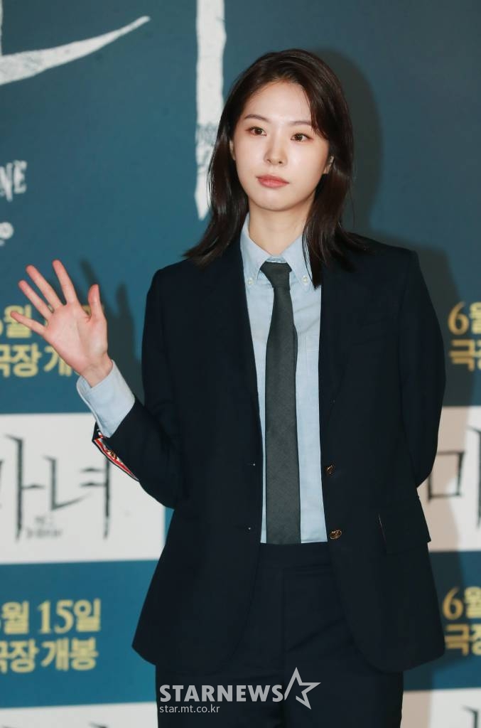배우 서은수가 24일 오전 서울 JW 메리어트 동대문 스퀘어 그랜드 볼룸에서 진행된 영화 '마녀2'(감독 박훈정) 제작발표회에 참석해 포즈를 취하고 있다. 초토화된 비밀연구소에서 홀로 살아남아 세상 밖으로 나오게 된 소녀 앞에 각기 다른 목적으로 그를 쫓는 세력들이 모여들면서 벌어지는 일을 그린 액션 영화 '마녀 2'는 6월 15일 개봉한다. /2022.05.24 /사진=이동훈 기자 photoguy@