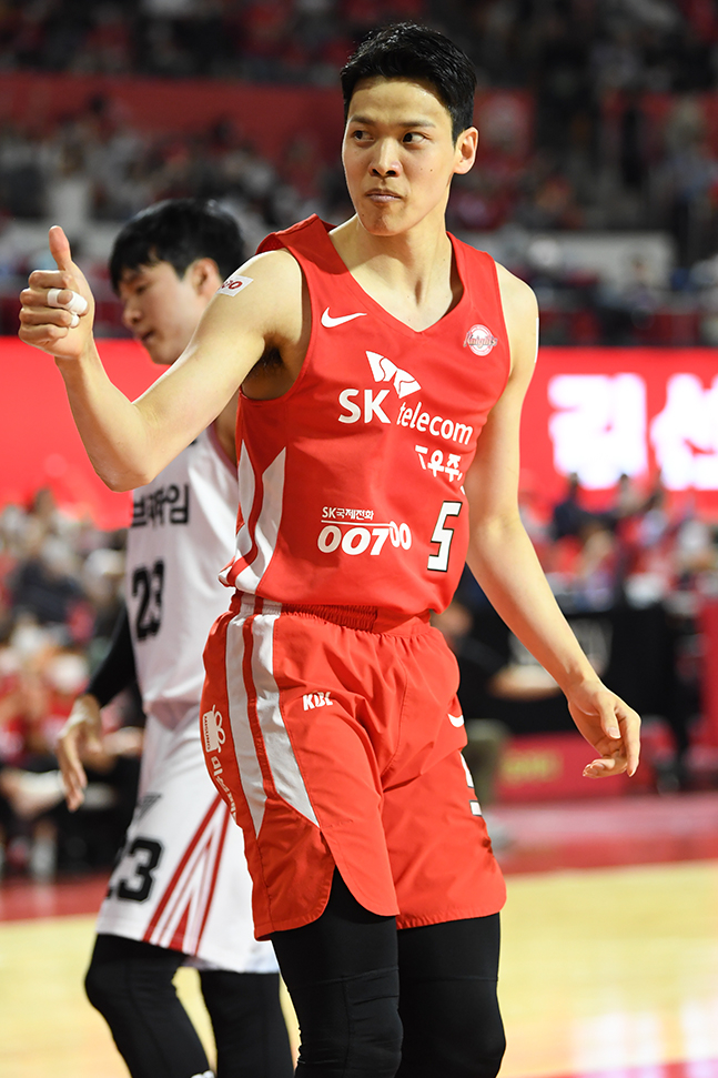 서울 SK와 동행을 택한 김선형. /사진=KBL