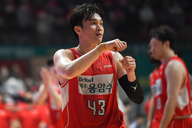 고양 오리온(현 데이원자산운용)에서 뛰던 가드 이대성. /사진=KBL