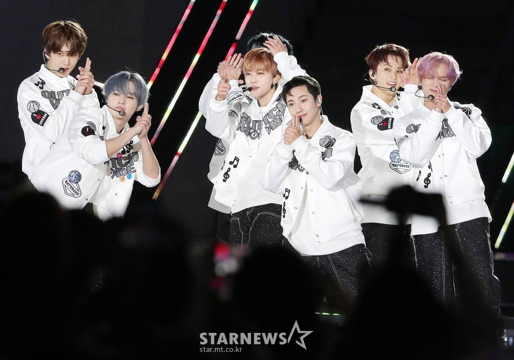 그룹 NCT드림이 18일 오후 서울 송파구 잠실 올림픽주경기장에서 진행된 '2022 드림콘서트'에 참석해 멋진 무대를 선보이고 있다. 2022.06.18 /사진=김창현 기자 chmt@