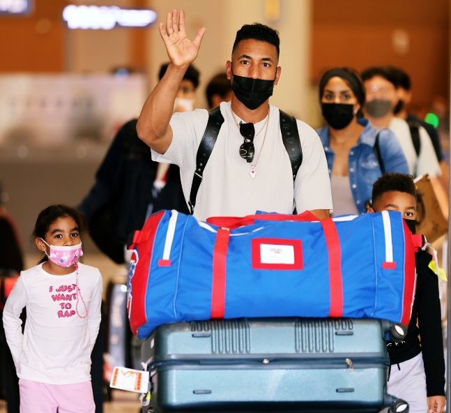 LG 가르시아(가운데)와 딸(왼쪽), 아들. /사진=LG 트윈스 제공