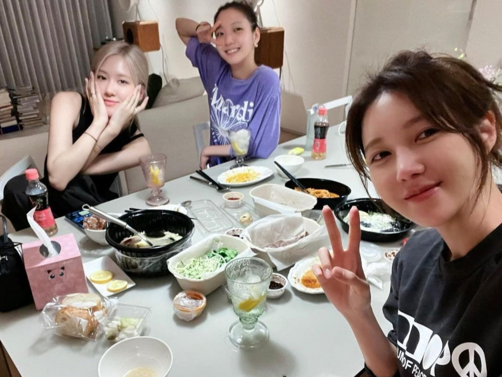 이지아 김고은 로제 / 사진=이지아 인스타그램