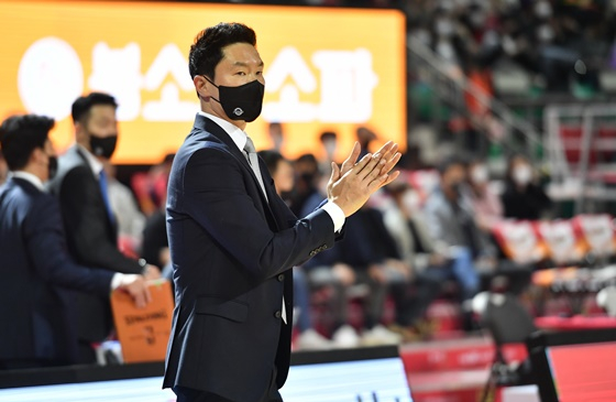 전희철 SK 감독. /사진=KBL 제공