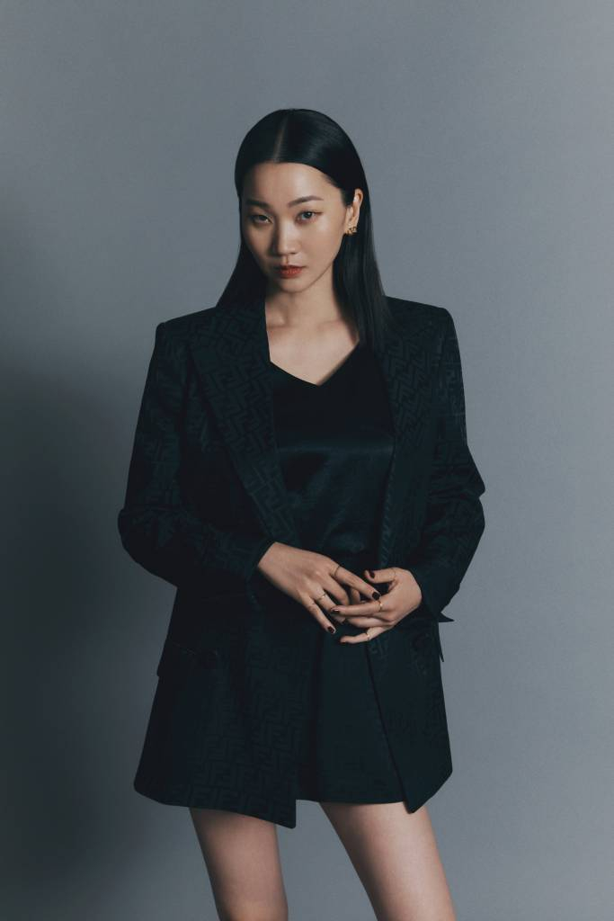 넷플릭스 오리지널 드라마 '종이의 집' 배우 장윤주가 30일 오전 진행된 화상 인터뷰를 위해 포즈를 취하고 있다. '종이의 집'은 통일을 앞둔 한반도를 배경으로 천재적 전략가와 각기 다른 개성 및 능력을 지닌 강도들이 기상천외한 변수에 맞서며 벌이는 사상 초유의 인질 강도극을 그린 넷플릭스 드라마다. /사진제공=넷플릭스 2022.06.30 /사진=이동훈 기자 photoguy@
