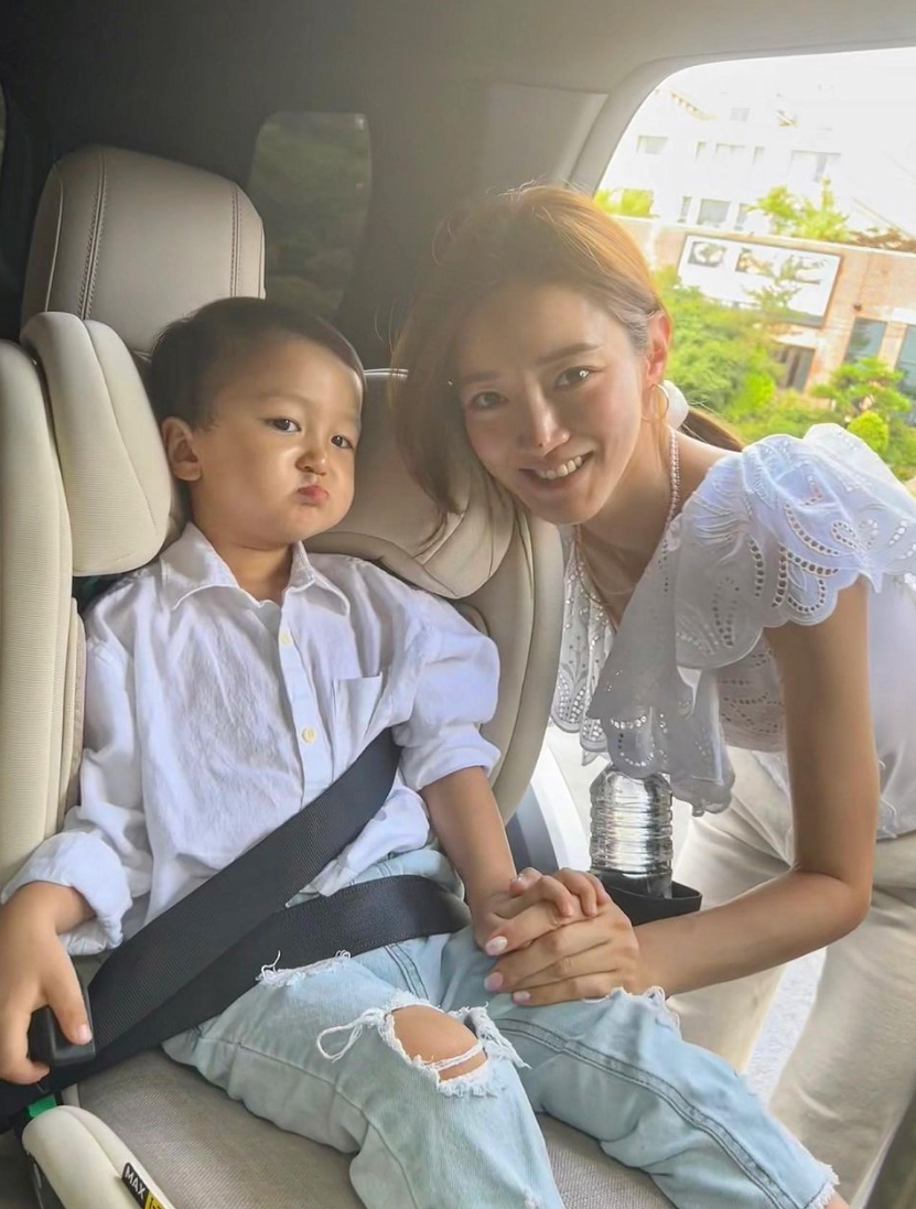 /사진=서하얀 인스타그램