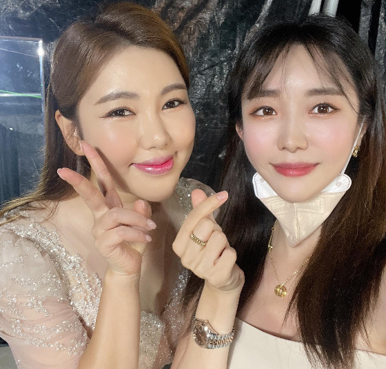 송가인, 하유비./사진=하유비 인스타그램