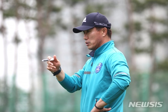 김태영 감독. /사진=뉴시스·천안시 제공